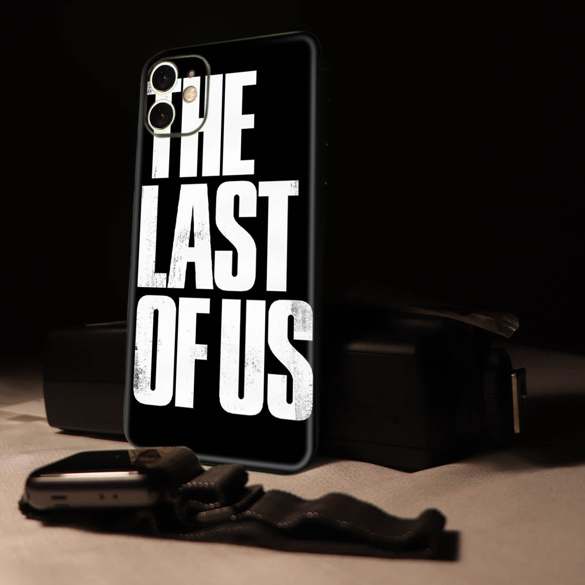 اسکین موبایل طرح Last Of Us 001